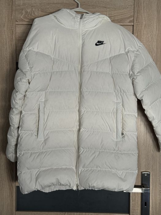 Kurtka Nike Puchowa, rozmiar S, bardzo dobry stan