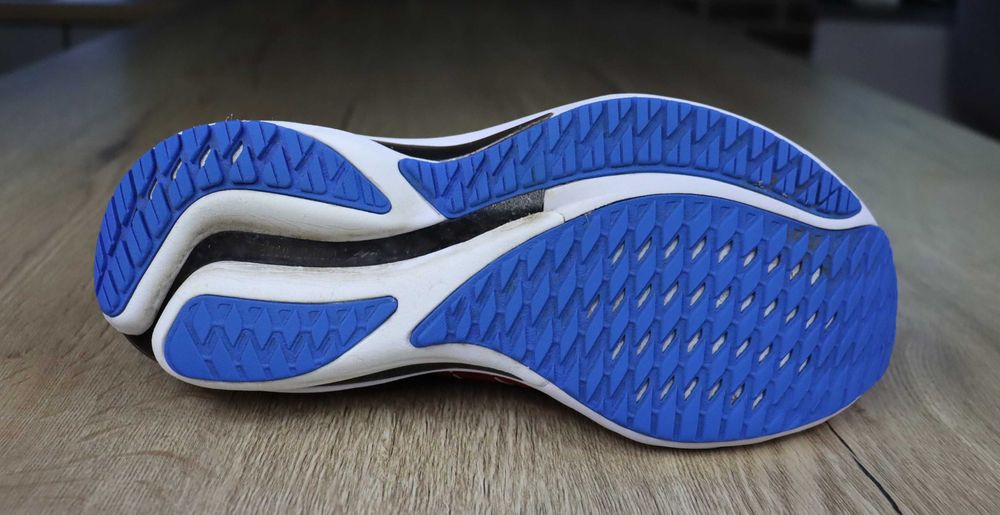 Mizuno Wave Rider 28 męskie biegowe 41 ( 26,5 cm)