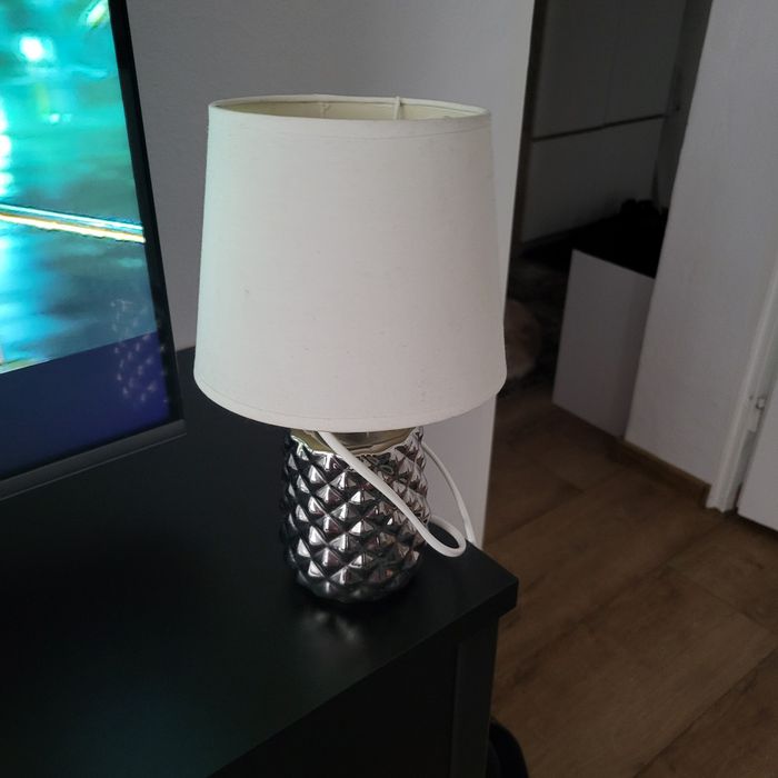 Lampka nocna/stołowa