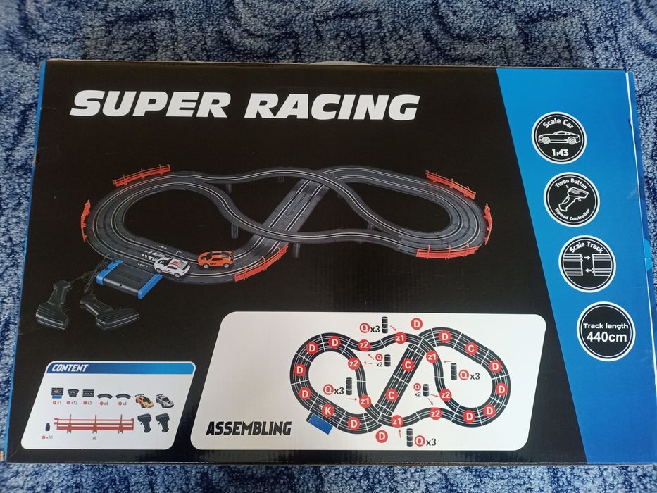 Tor wyścigowy Super Racing 2 auta 2 kontrolery 1:43