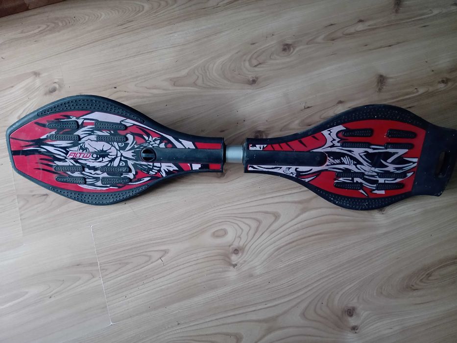 Deskorolka na dwóch kołach waveboard