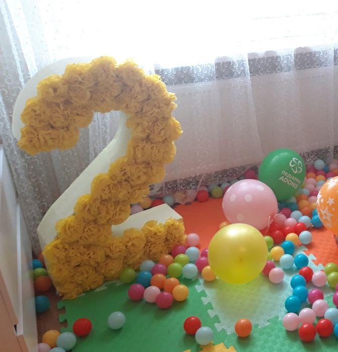 Цифра 2 для фотозони