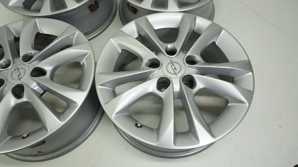 Felgi 16 Opel Astra H Zafira B Meriva Signum Vectra C Corsa D 5X110