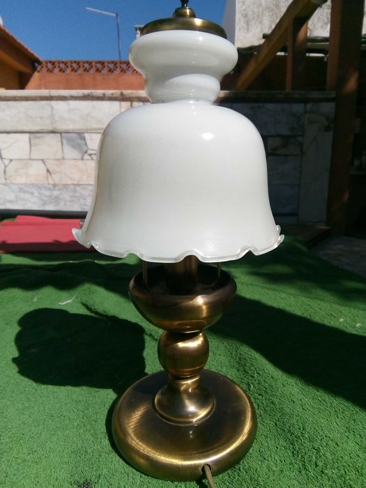 Candeeiro de tecto em Latão e Ferro com 3 braços