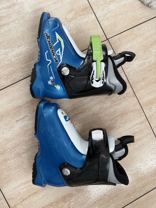 Dzieciece buty narciarskie rozmiar narciarski 16 czyli 25/26