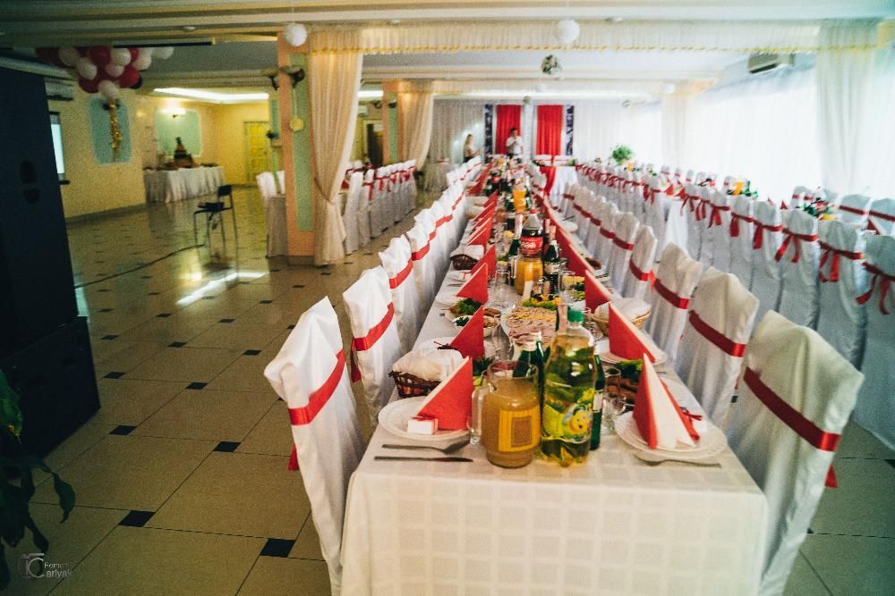 банти на стільці