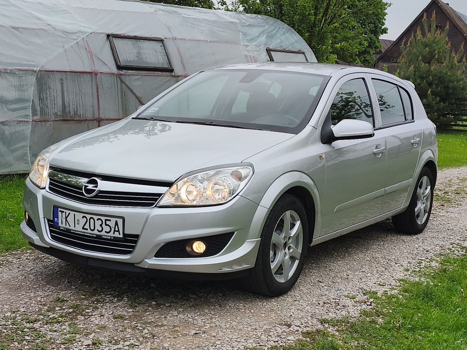 Opel Astra 1.6 16v B. 2007rok