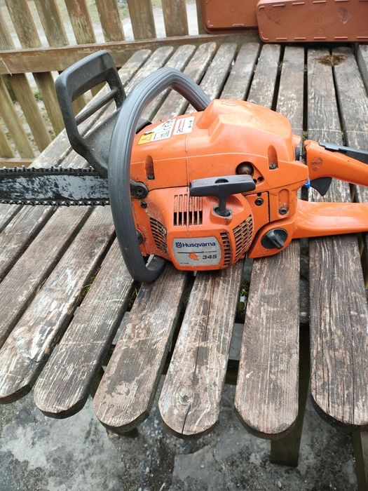Piły Husqvarna 345,154SE.