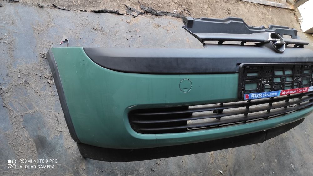 Opel Corsa C zderzak przedni