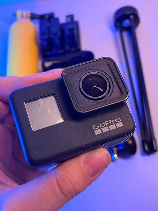 Екшн-камера GoPro HERO 7 Black з трьома акумуляторами