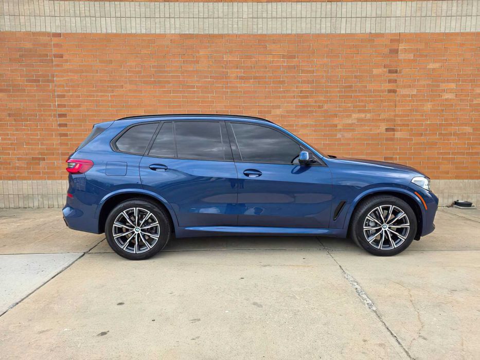 BMW X5 xDrive50i      2019