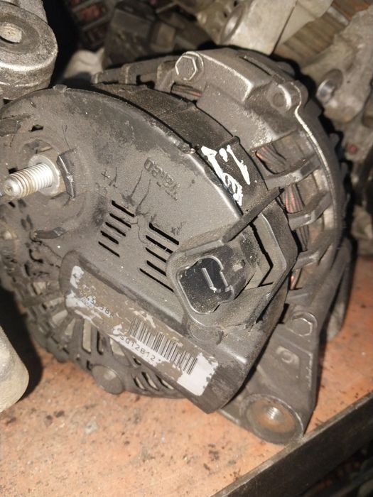 Генератор Рено трафік Опель віваро  1.9 2.0 2.5мот