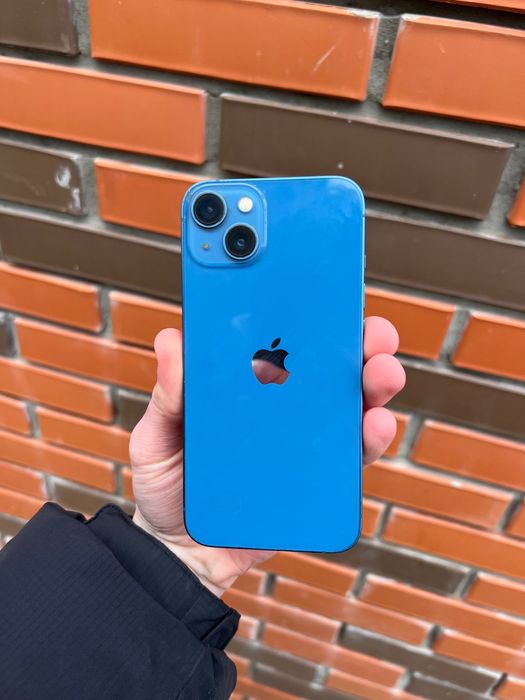 Телефон iPhone 13 256gb