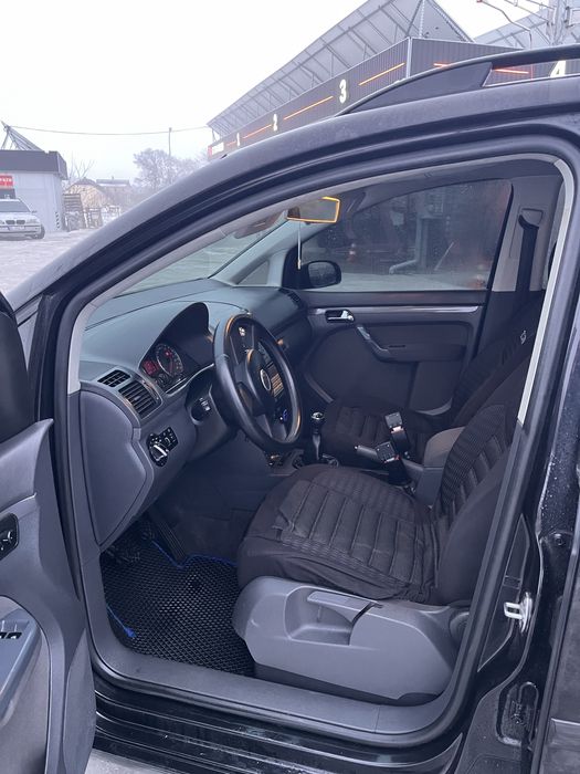 Продам Фольцваген туран