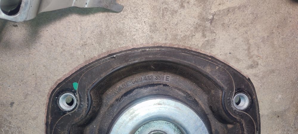 Опора стойки Tiguan тігуан опорний підшипник