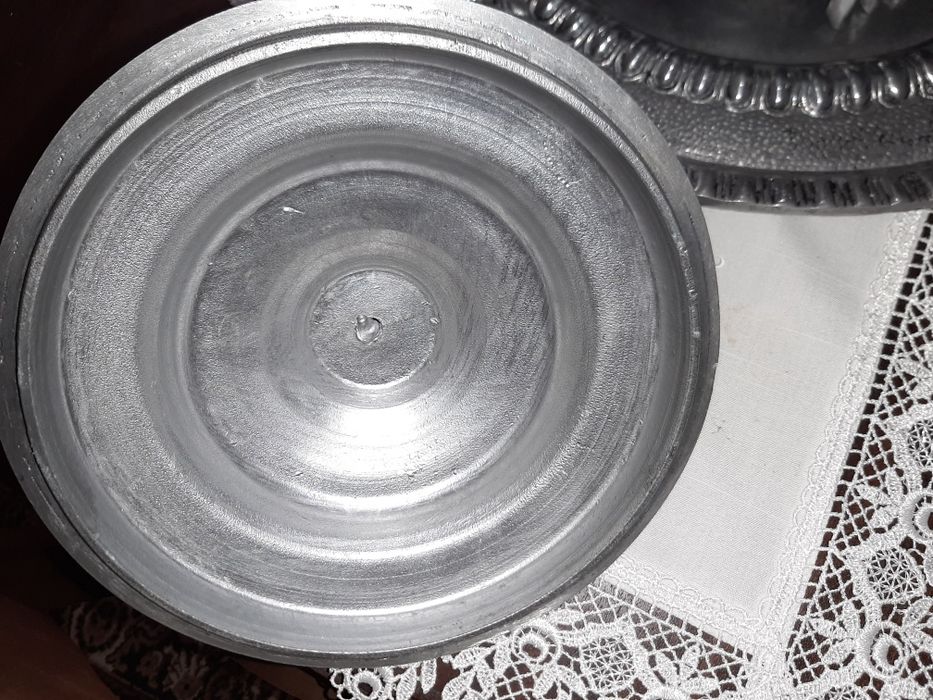 Terrina antiga alumínio polido