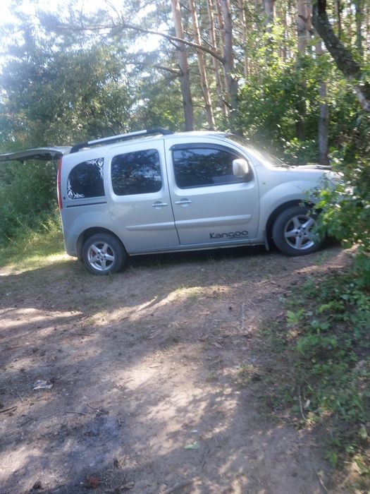 Продою рено кенго