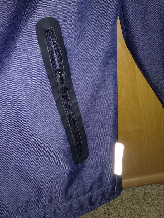 Курточка чоловіча