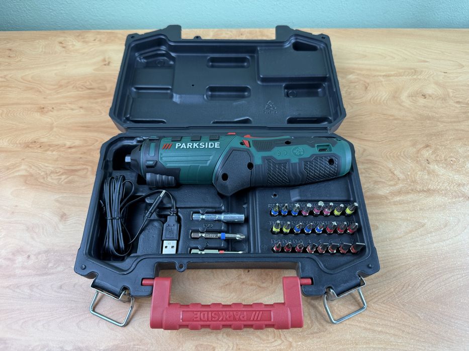 Aparafusadora a Bateria **nova**