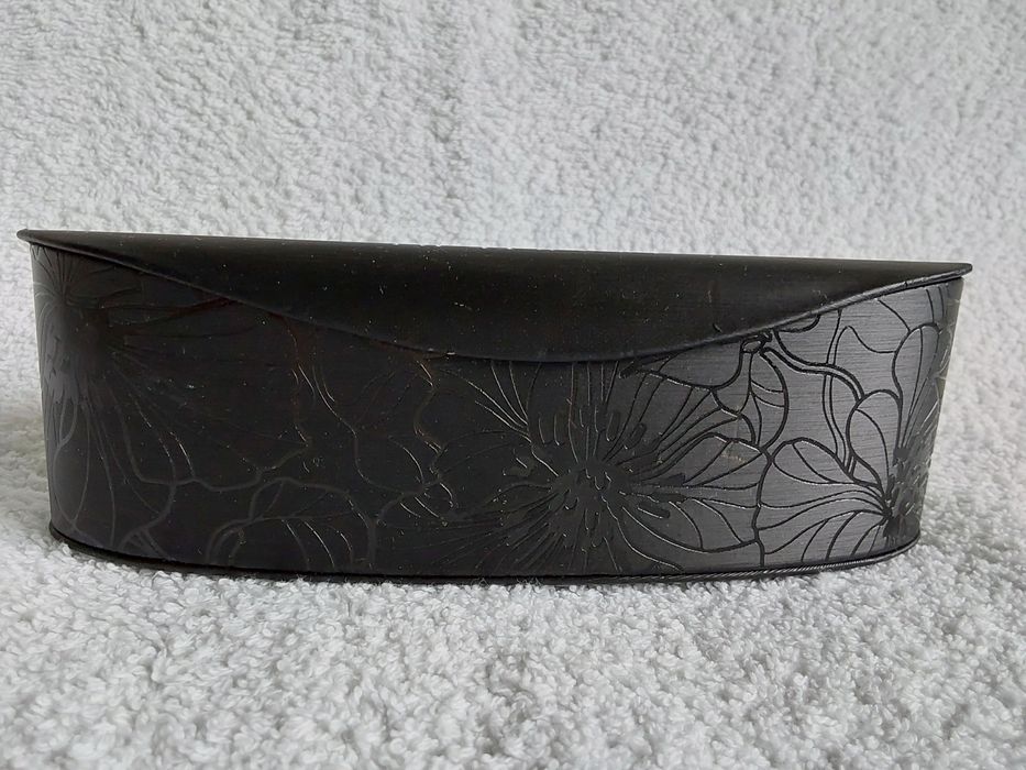 Etui na okulary  Artdeco Nowy bez metki