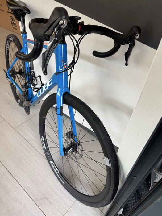 Rower Cube Gravel Carbon Uktegra Dt swiss schealbe 35c