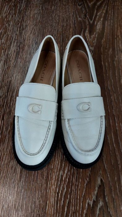 Шкіряні макасини фірми COACH