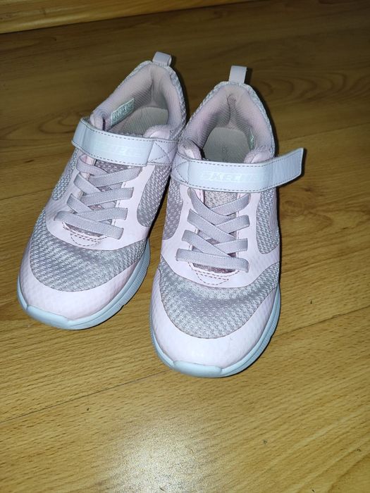Кросовки для девочки Skechers, размер 33.5