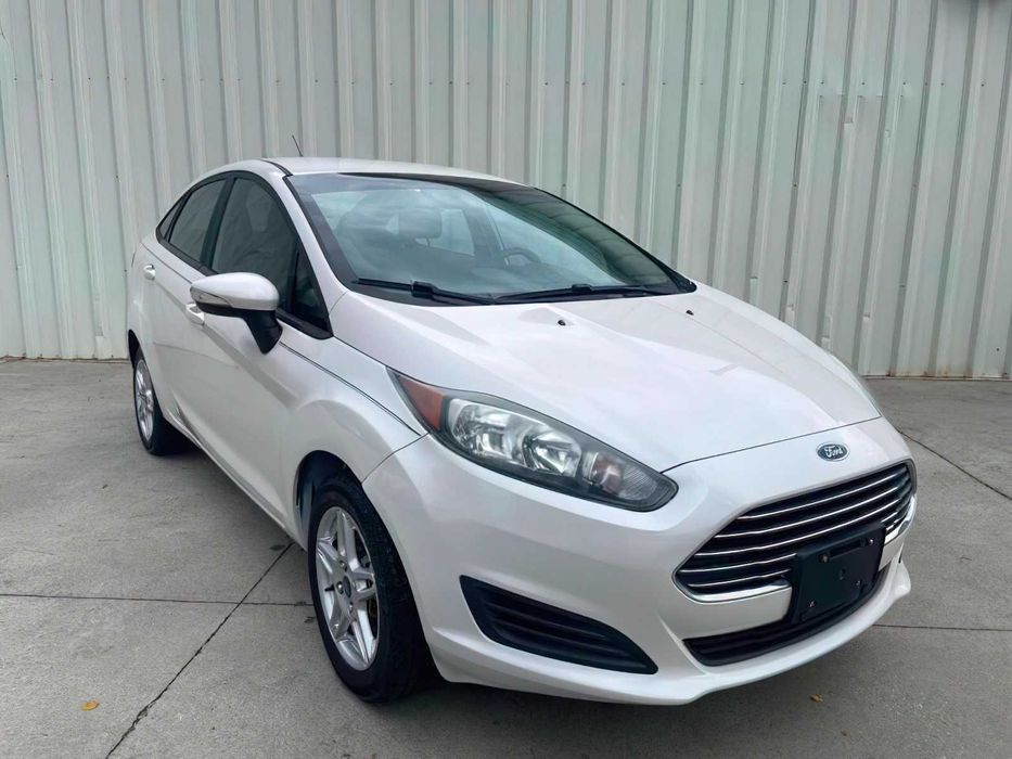 Ford Fiesta SE      2018