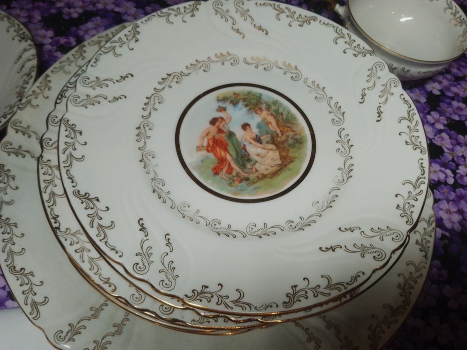 Продам чайную тройку фарфор Германия мадонна volkstedt