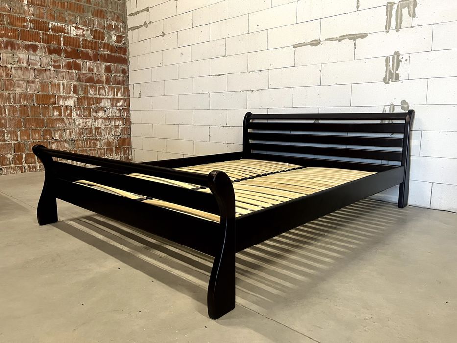 Ліжко двоспальне деревʼяне, матрац новий двоспальний до ліжка з дерева