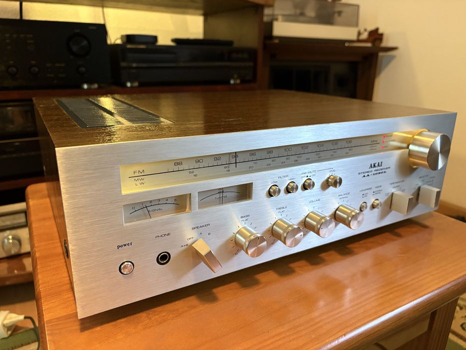 Receiver AKAI AA-1030 L