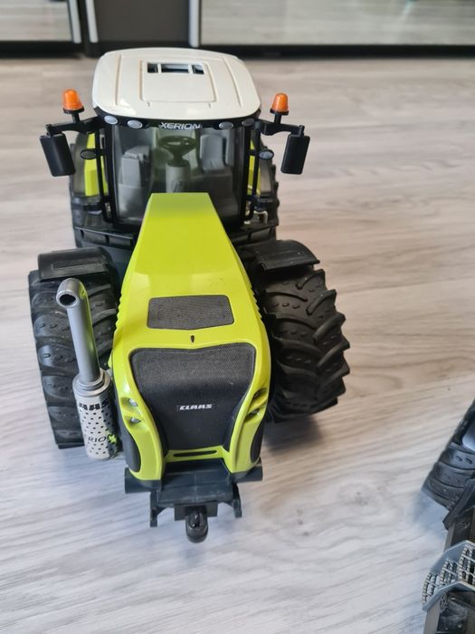 Traktor class xerion 5000 dla dzieci