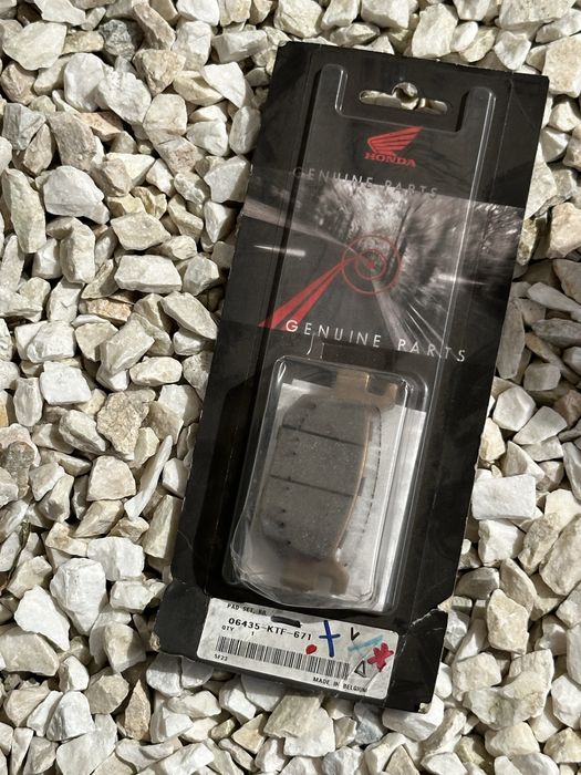 Nowe oryginalne klocki tył honda sh125