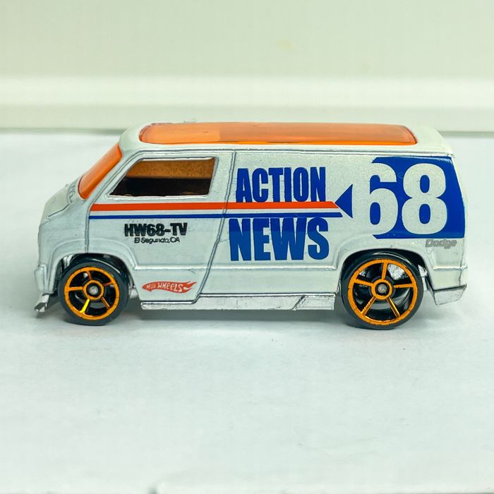 HotWheels ‘77 Dodge Van Custom Lote de 2 com rara Color Shifter