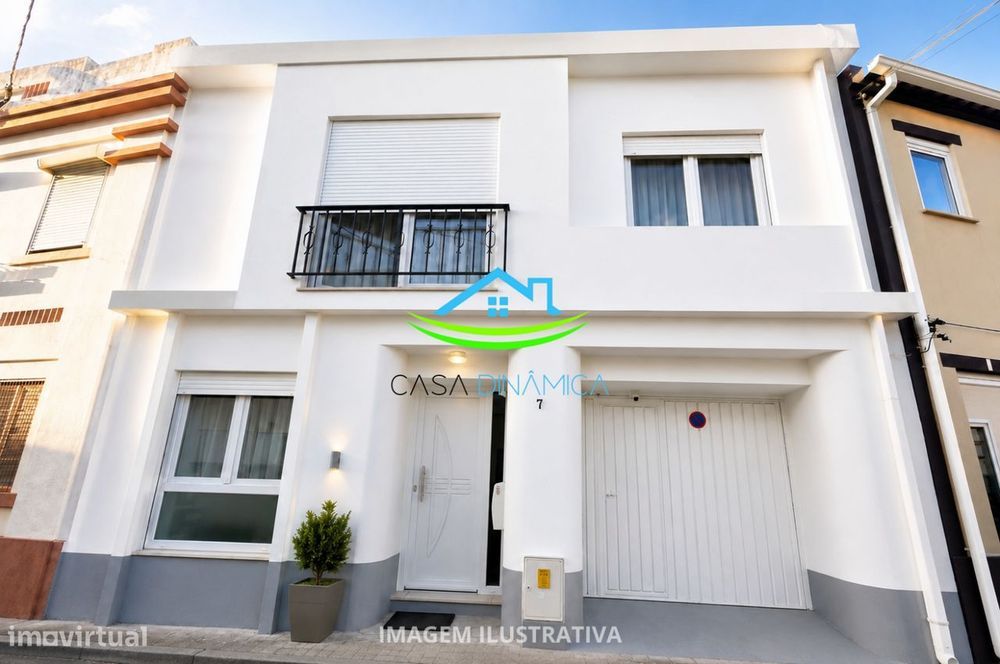 Moradia T4 com Garagem e Terraço em Tavarede