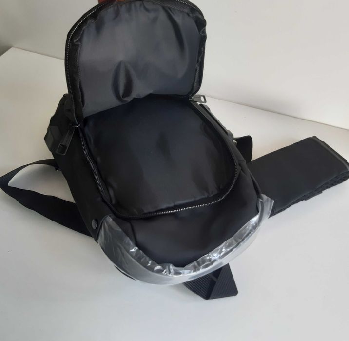 Pequena Mochila Nova Preta Alça Tiracolo Impermeável Anti-Roubo