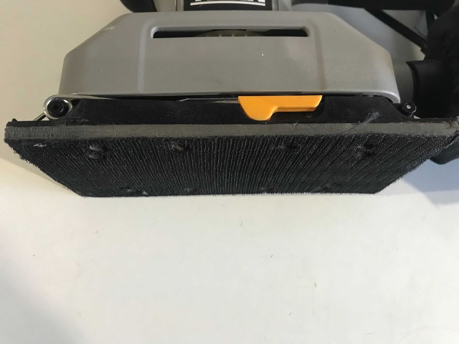 Шліфмашина  200 Вт TITAN TTB889SDR  з Англії