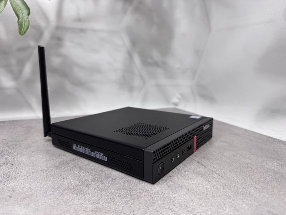 Quadro P1000 4GB/Lenovo Thinkstation P330 Tiny/i7-8700T/16GB/256GB SSD