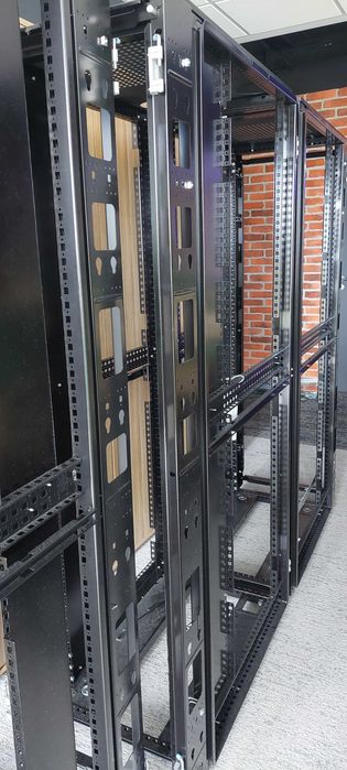 Szafa Rack 42U DELL w b.dobryn stanie