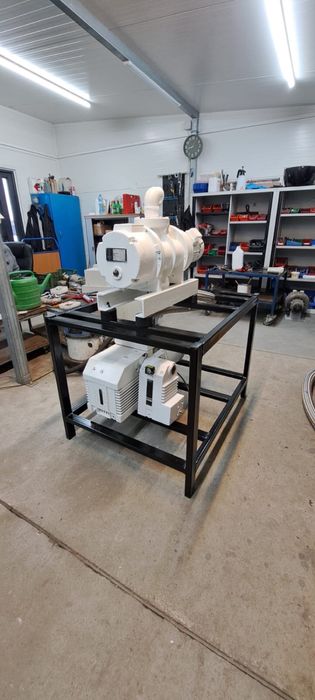 Pompa próżniowa Rootsa Busch 500 zestaw Leybold D65B ,