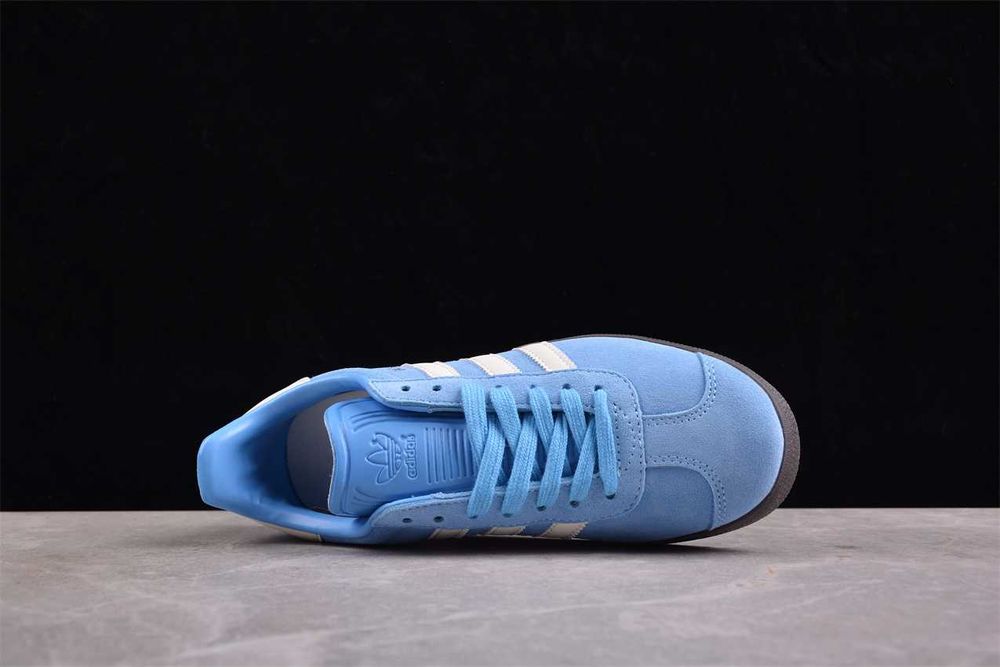 Adidas Gazelle Azul Claro/Branco Novas – Tamanho 38