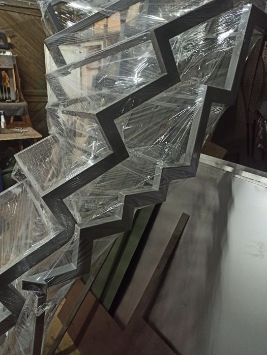 Продам сходовий марш