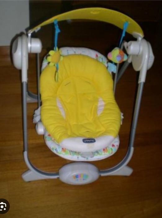 Chicco Swing Like New