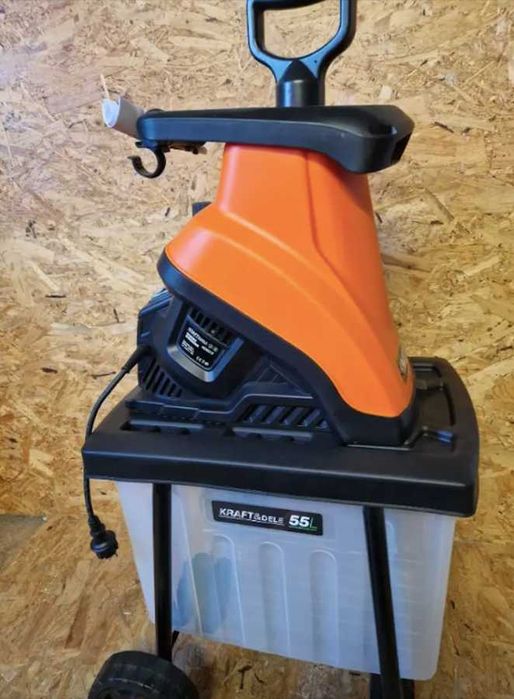 Подрібнювач гілок дробілка дробилка измельчитель веток электрический