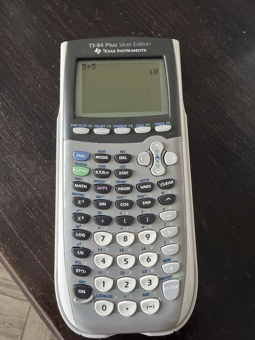 Calculadora Texas TI-84 Plus Silver
