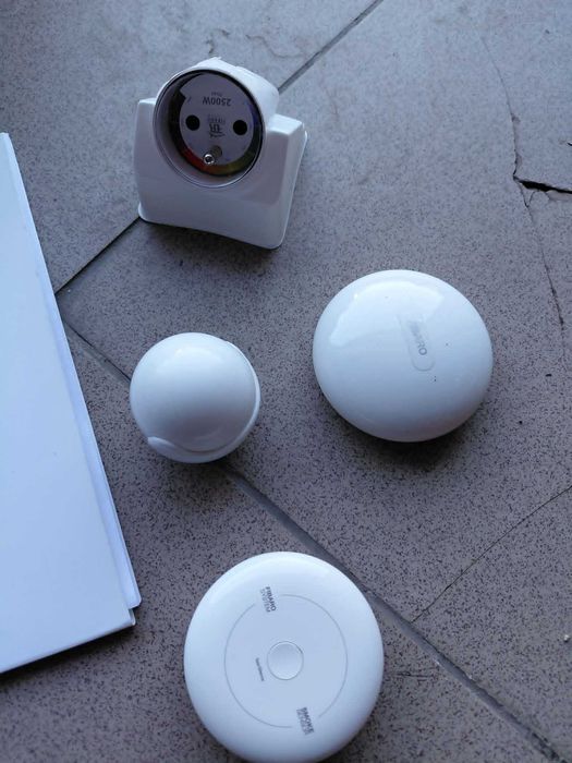 Smart home Zestaw Fibaro z czujkami i centralą
