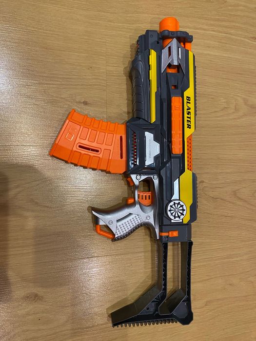 Автомат ньорф blaster з магазином