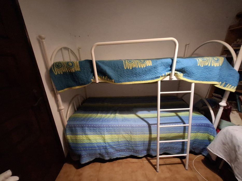 Vendo beliches em ferro