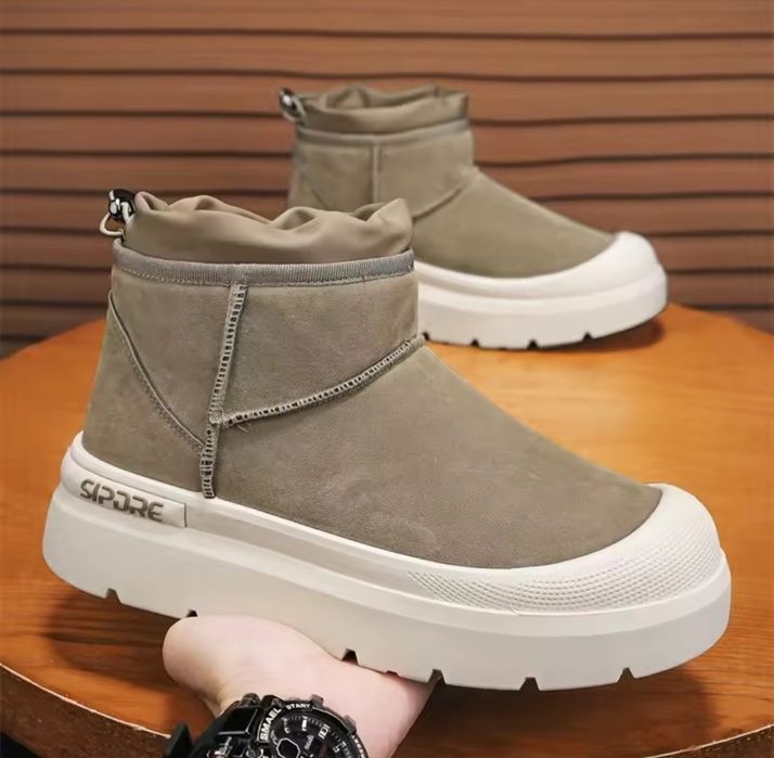 Зимові чоловічі черевики.