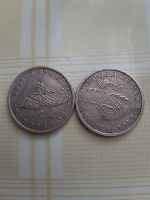 Moedas antigas Escudos e Centavos